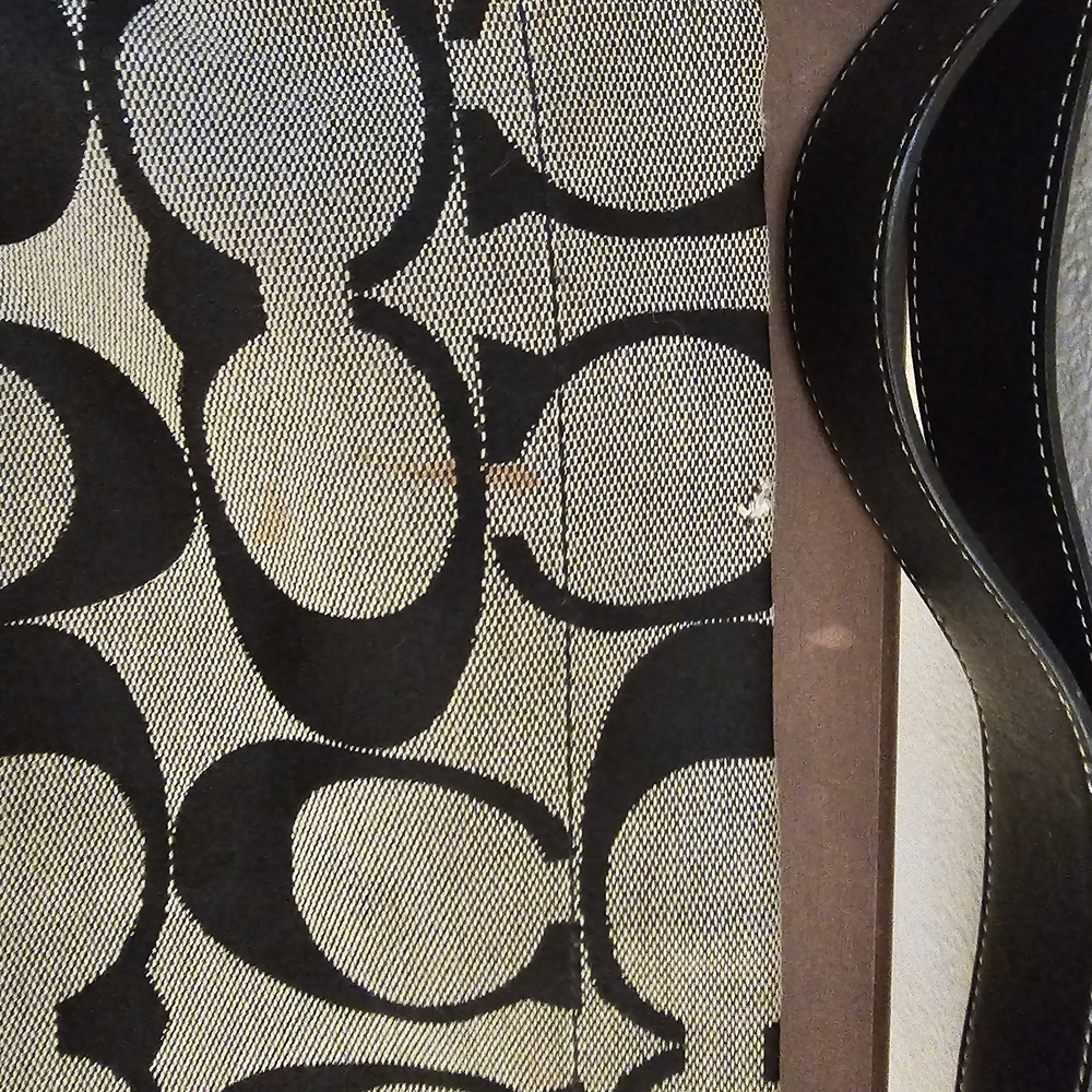 Vintage Coach Shoulder Bag. - Picture 5 of 6